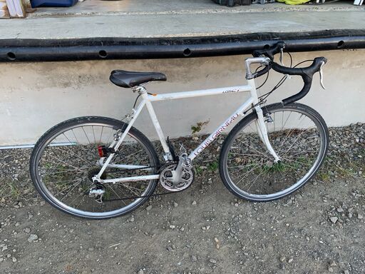 LOUIS GARNEAU　ルイガノ　ロードバイク　LGS CT　白　札幌