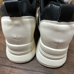 厚底スニーカーの画像