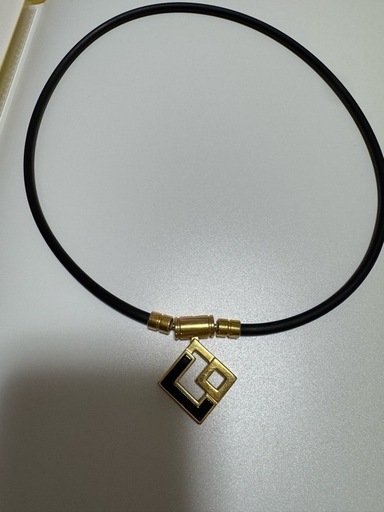 コラントツテ　ネックレス