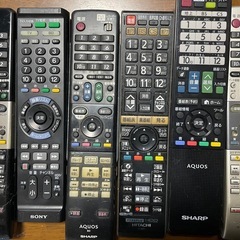 【お取り引き中】TVなどの中古リモコン複数の画像