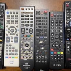 【お取り引き中】TVなどの中古リモコン複数の画像