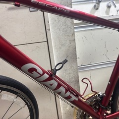 GIANT ESCAPE レッド ジャイアントのクロスバイク  の画像