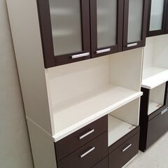リユースのサカイ栃木店★ジモティ割あり★  食器棚 ブラウン×ホワイト W104.5×D43×H181 クリーニング済み TC11101の画像