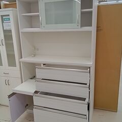 リユースのサカイ栃木店★ジモティ割あり★ ㈱サン 食器棚 ホワイト W116.5×D45.5×H194.7 クリーニング済み TC11104の画像