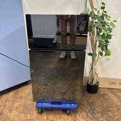 I571 🌈 2024年製の美品♪ アイリスオーヤマ 冷蔵庫 (81L) ⭐ 動作確認済 ⭐ クリーニング済の画像