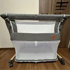 ベビーベッドの画像