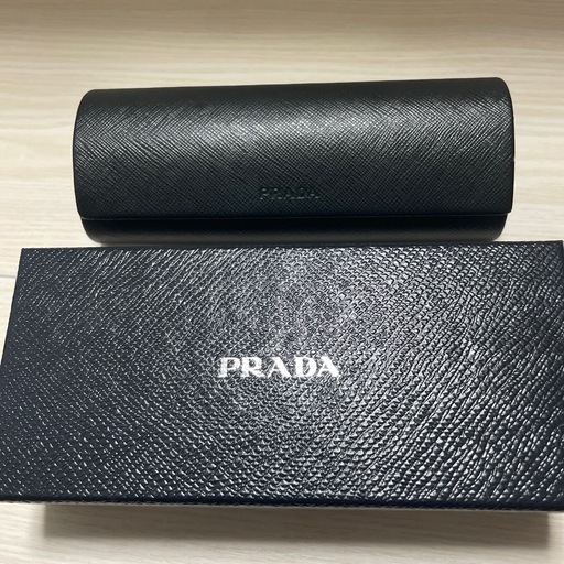 PRADA　眼鏡