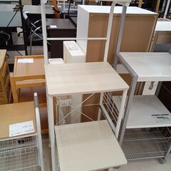リユースのサカイ栃木店★ジモティ割あり★  レンジ台 アイボリー W49×D41～61×H129 クリーニング済み TC11107の画像