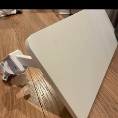 デスクシェルフ ディスプレイ台 クランプ式 600x260mm ホワイトの画像