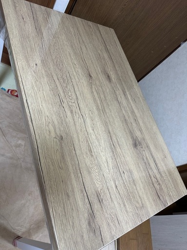 ダイニングテーブルとイス4脚セット