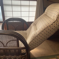 ラタン 籐 リクライニング、回転 サイドにラック、棚付 近所無料
お届け　アンティークの画像