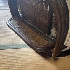 ラタン 籐 リクライニング、回転 サイドにラック、棚付 近所無料
お届け　アンティークの画像