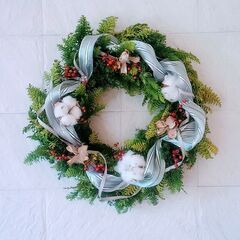 心のアーシング-香り高いブルーアイスで創るクリスマスリース～一年の想いを花に託して。生花からドライへと変容する、魂を調律する聖なる時間。初心者でも安心、プロの指導で本格リースが完成します～の画像