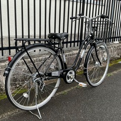 ＜整備済・美品車＞シティサイクル 27インチ自転車・外装6段変速・LEDオートライト・鍵付き・ブラック・鍵/ベル/変速ワイヤー/スポークプロテクターなど新品交換でお得品！の画像