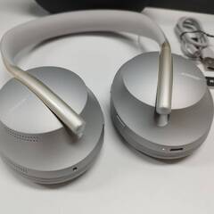 【良品】BOSE Noise Cancelling Headphones 700/ワイヤレスヘッドホン/シルバーの画像