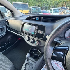 H31 トヨタ ヴイッツの画像