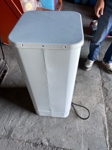 ９０Ｌタンク　中古
