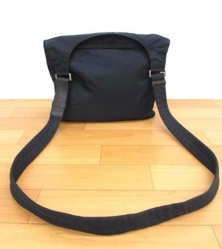 【定価 18万 】プラダ ショルダーバッグ