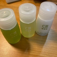 パックとホテルのアメニティの画像
