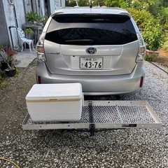 プリウスα の画像