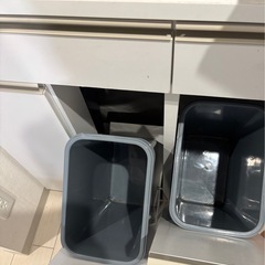 ゴミ箱の画像