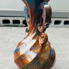 エレガントな青茶グラデーション花瓶中古品の画像