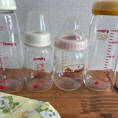 ピジョン ガラス哺乳瓶 4本セットの画像