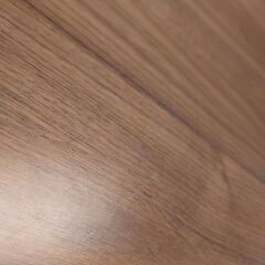 ウォルナットダイニングテーブルの画像