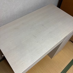 ニトリ　学習机の画像