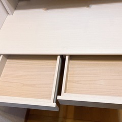 ホワイト木目調　学習机の画像