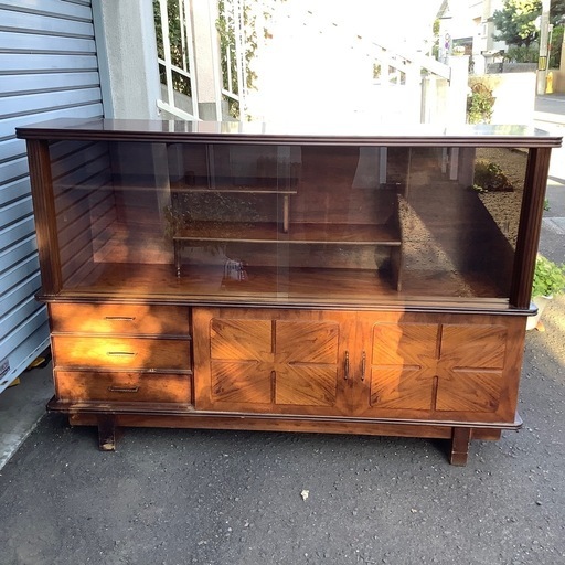 昭和レトロ　リビングボード　食器棚　飾り棚　カップボード　旭川　上川木工家具総合