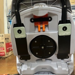 かなり古いタイプのチャイルドシートの画像