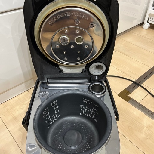 炊飯器　Panasonic(SR-VSX109)5.5合