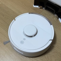 SwitchBot ロボット掃除機 K10+の画像