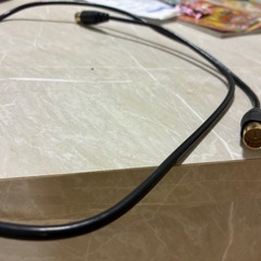 テレビのアンテナケーブルの画像