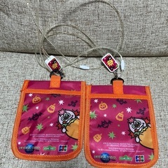 限定品　USJ ユニバーサルスタジオジャパン　ハロウィン　ネックストラップ　トラベルポーチ　エルモ　クッキーモンスターの画像