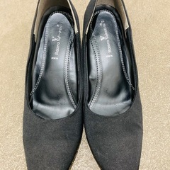 パンプス　黒24.0c m　の画像