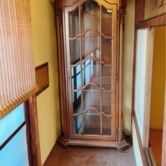 レトロな棚ヴィンテージ棚の画像