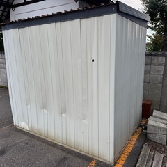 無料！札幌白石区 物置 引取限定 スーパーハウス タイヤ保管の画像