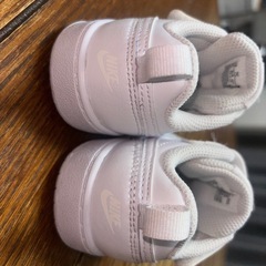 NIKEスニーカー13cm
の画像