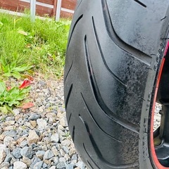 値下げ！北海道　スズキ　GSR250 外装美品！風母付き！ナックルガード付き！タイヤ前後山あり！バッテリー付き！リヤボックス付き！の画像