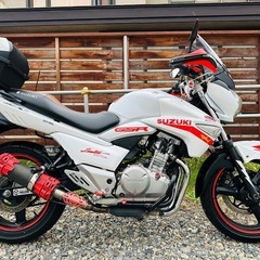 値下げ！北海道　スズキ　GSR250 外装美品！風母付き！ナックルガード付き！タイヤ前後山あり！バッテリー付き！リヤボックス付き！の画像