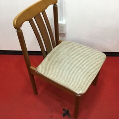 ダイニングチエア 4脚（肘掛けの無いタイプ）の画像
