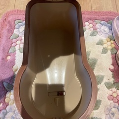 ⭐︎備品⭐︎[米びつ] ボタン押しタイプ  5kgの画像