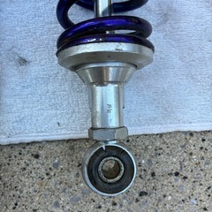 バイクサスペンション2本セットの画像