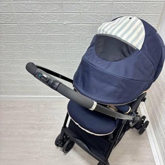 手洗い清掃済み ❗️格安❗️　 combi スゴカル 4キャス　plus simplight　両対面　ハイシート❗️　福岡の画像