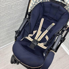 手洗い清掃済み ❗️格安❗️　 combi スゴカル 4キャス　plus simplight　両対面　ハイシート❗️　福岡の画像