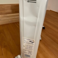 デロンギ　オイルヒーター　1500Wの画像