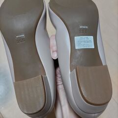 ヴェリココの新品パンプス25.5cmの画像