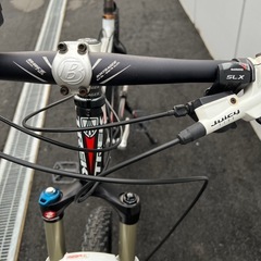自転車マウンテンバイク
MTBトレック TREK 8シリーズ ロードバイク 26インチ ホワイト × ブラック 譲渡証明書付きの画像
